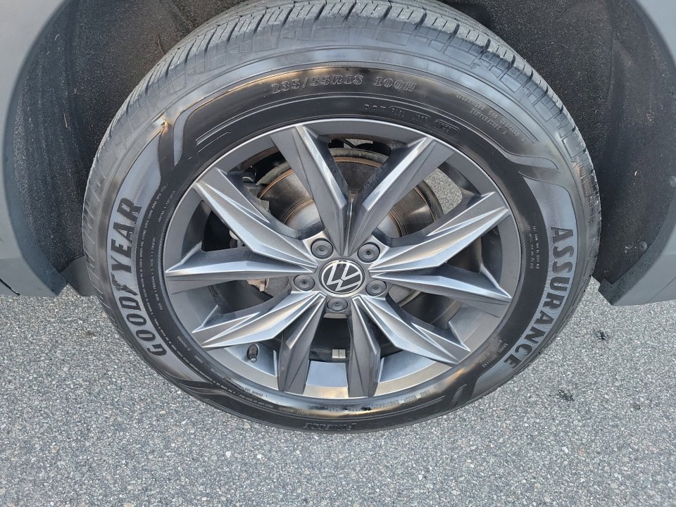 Certified 2022 Volkswagen Tiguan SE image 26