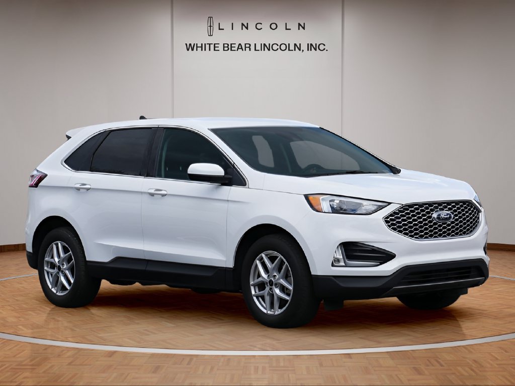 Used 2024 Ford Edge SEL w/ Convenience Package AWD/4WD image 3