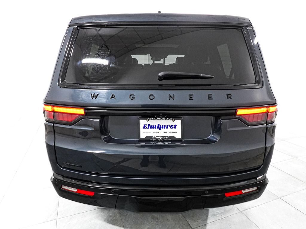 Used 2023 Jeep Wagoneer Series II AWD/4WD image 6