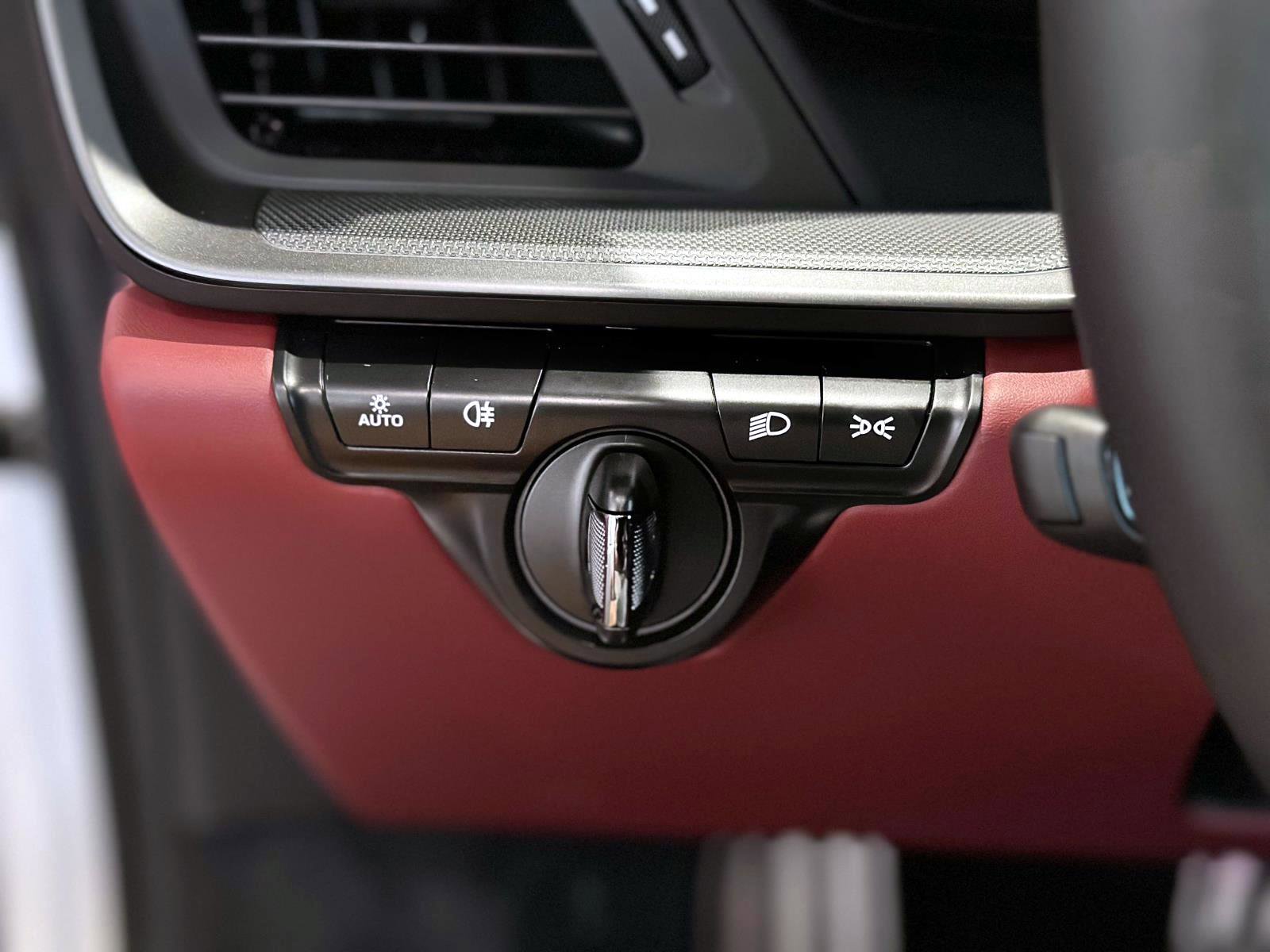 Used 2024 Porsche 911 Carrera S image 29