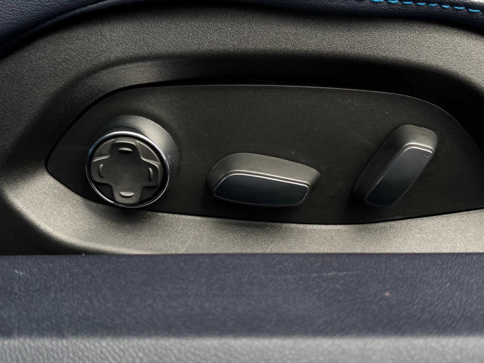 Used 2025 Chevrolet Corvette Z06 RWD image 17