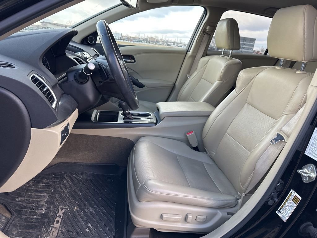 Used 2017 Acura RDX AWD w/ Advance Package image 17