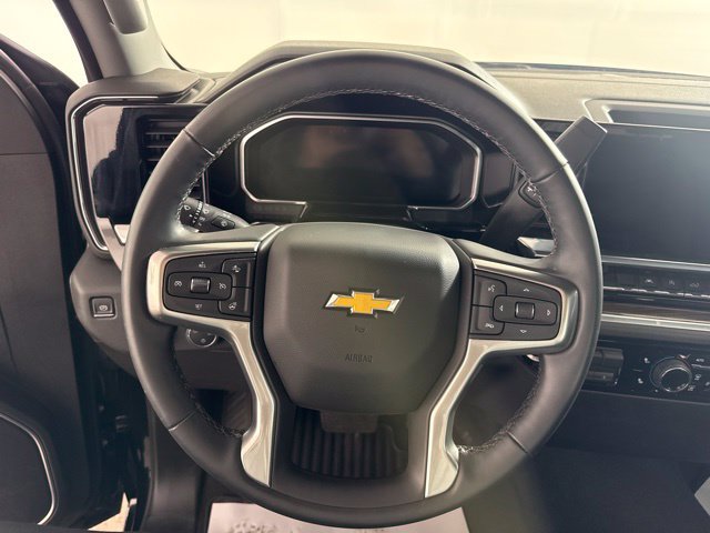 Used 2026 Chevrolet Silverado 1500 LT AWD/4WD image 18