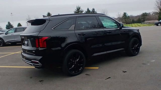 Certified 2023 Kia Sorento SX image 3