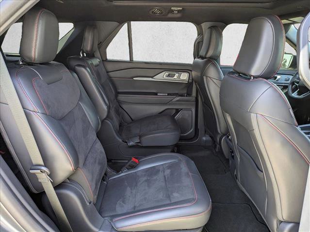 Used 2025 Ford Explorer ST AWD/4WD image 22