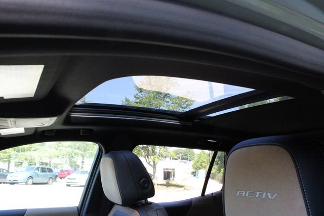 Used 2026 Chevrolet Equinox ACTIV w/ Safety and Technology Package FWD image 17