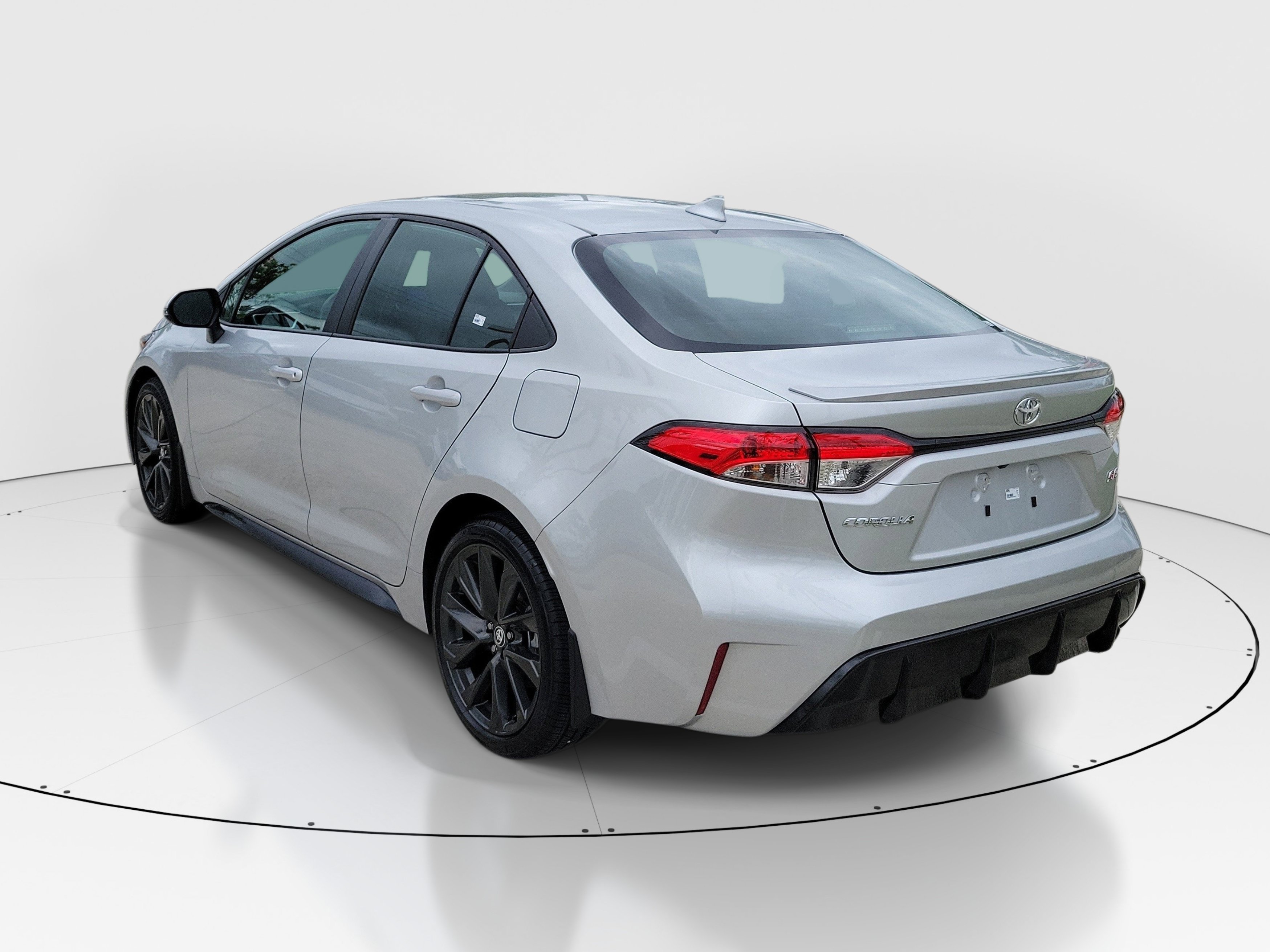 Certified 2024 Toyota Corolla SE FWD image 5