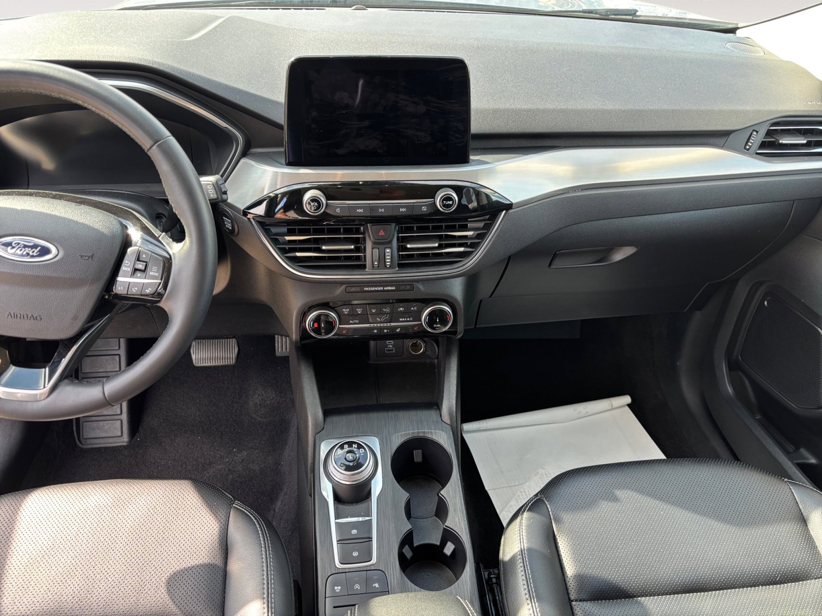 Used 2022 Ford Escape Titanium image 11