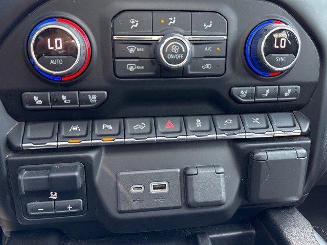 Used 2022 Chevrolet Silverado 1500 High Country w/ Technology Package image 25