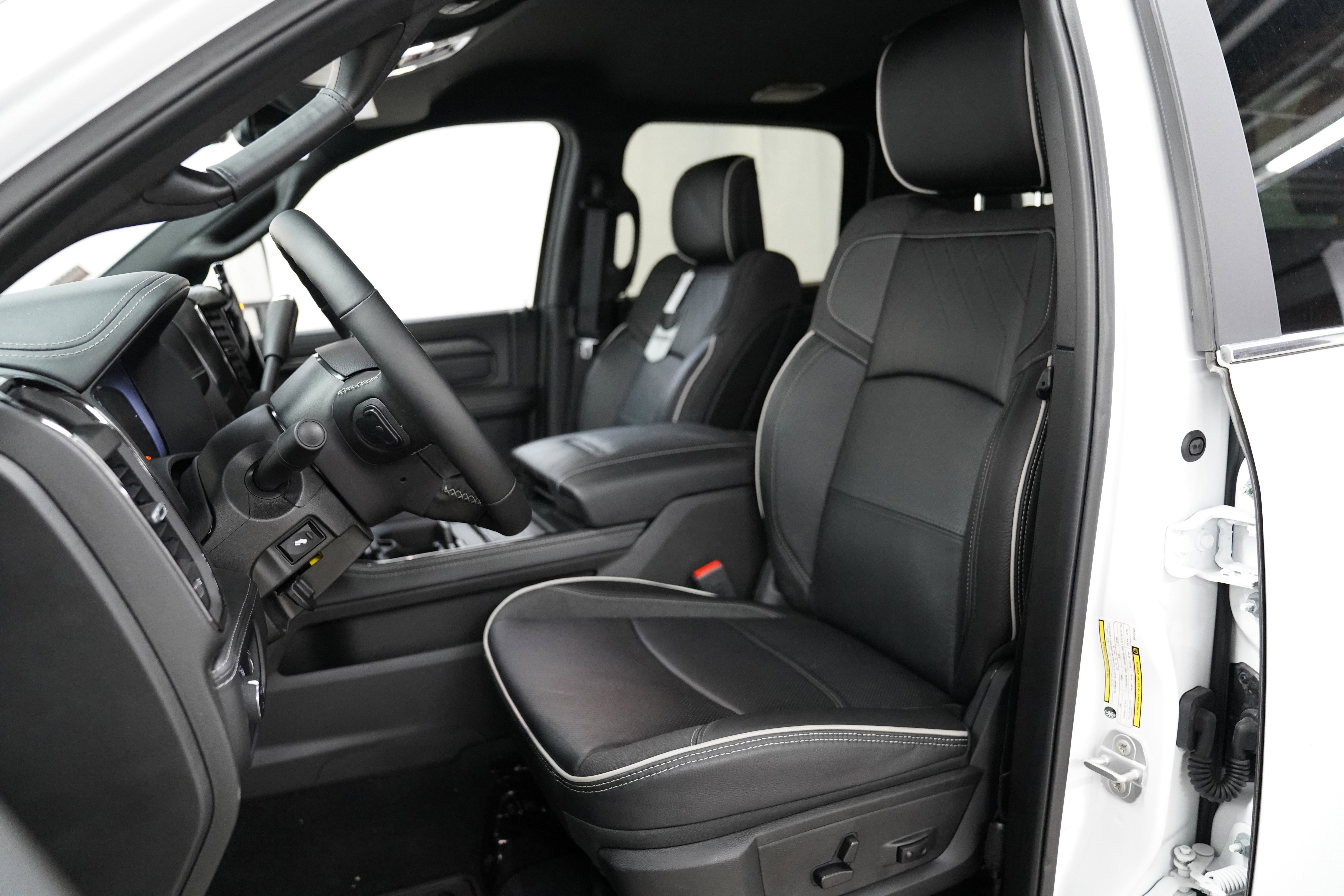 New 2025 RAM 2500 Limited image 4