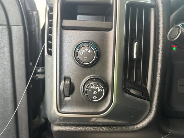 Used 2017 Chevrolet Silverado 1500 LT w/ All Star Edition AWD/4WD image 12