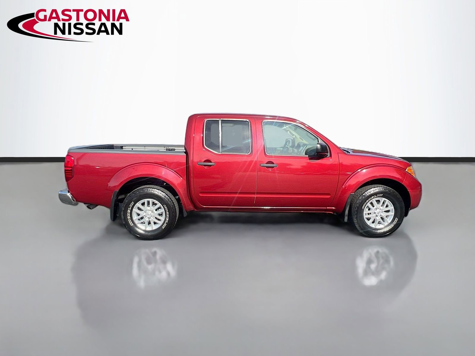 Used 2017 Nissan Frontier SV w/ SV Value Truck Package AWD/4WD image 10
