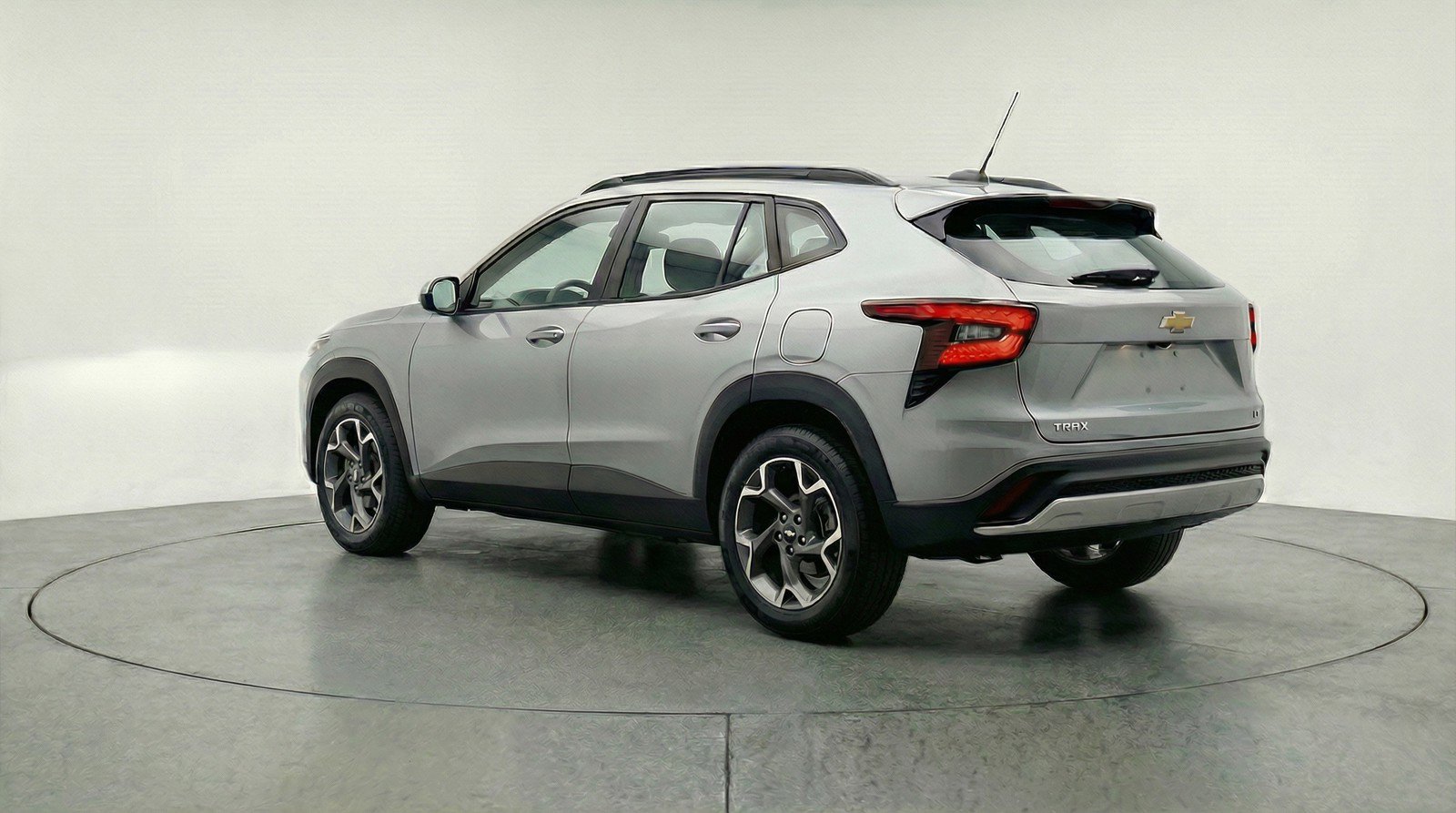 Used 2025 Chevrolet Trax LT image 6