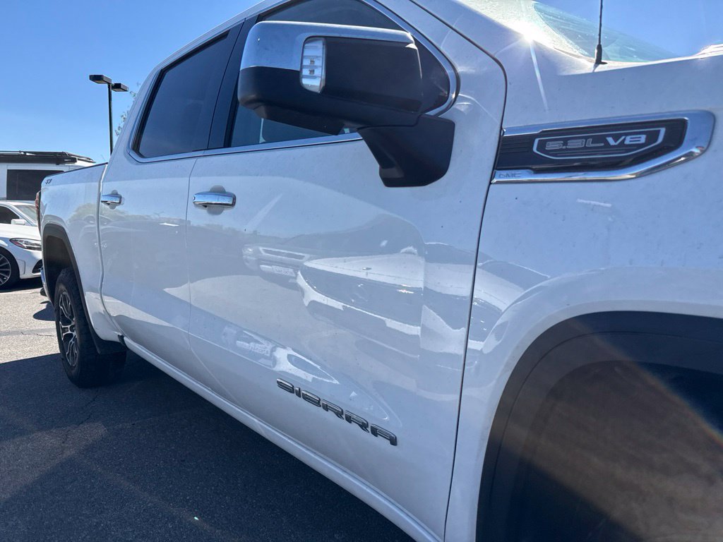 Used 2025 GMC Sierra 1500 SLT AWD/4WD image 4