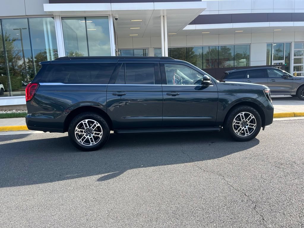 Used 2025 Ford Expedition Max Active AWD/4WD image 10