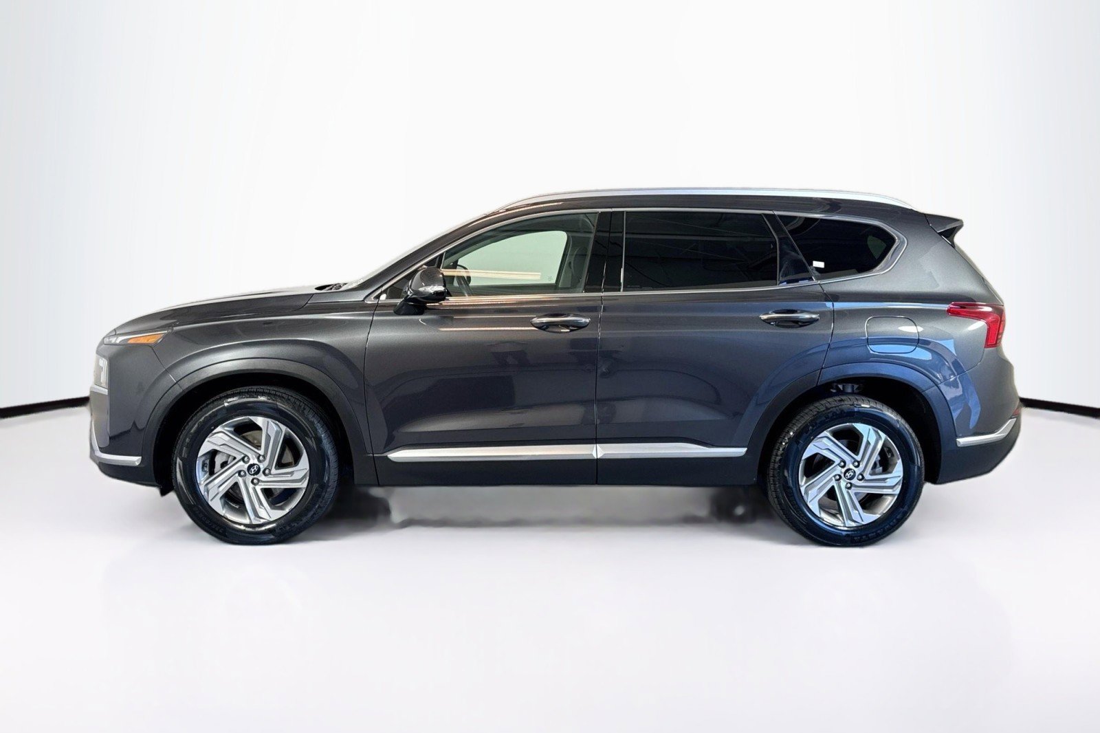 Used 2022 Hyundai Santa Fe SEL w/ Convenience Package image 8