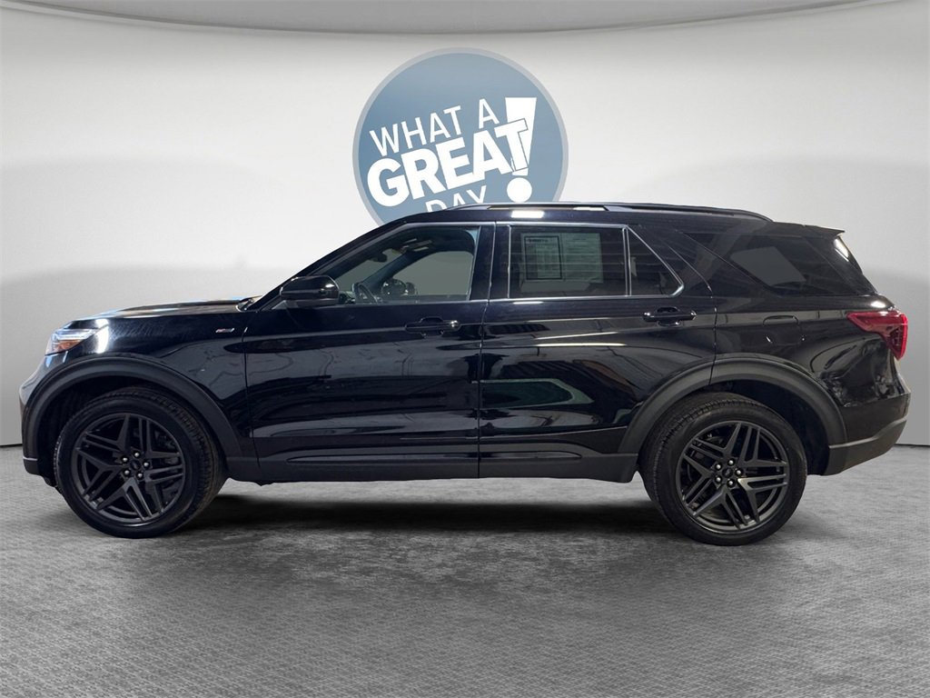 Used 2024 Ford Explorer ST-Line w/ Class IV Trailer Tow Package image 7