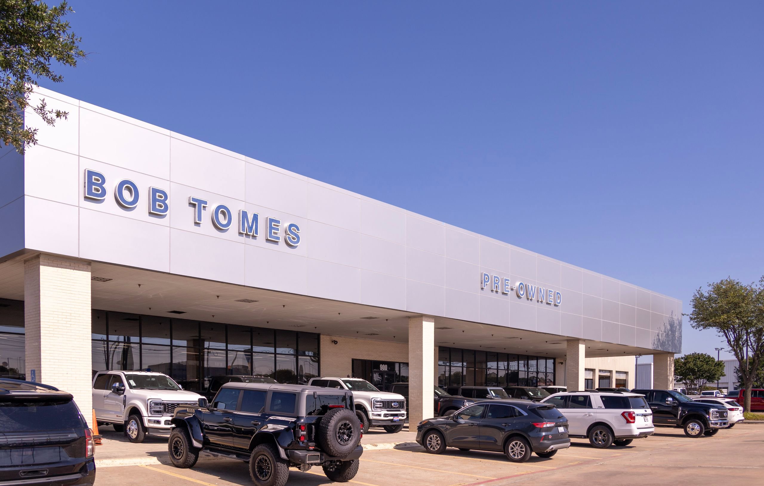 Used 2023 Ford Bronco Badlands AWD/4WD image 2