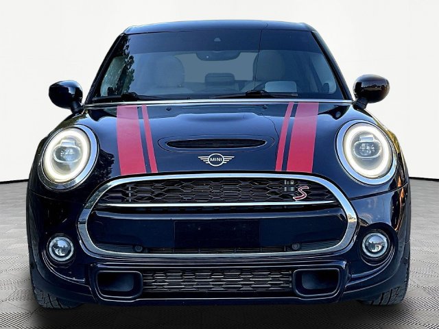 Used 2020 MINI Cooper S w/ Driver Assistance Package FWD image 2