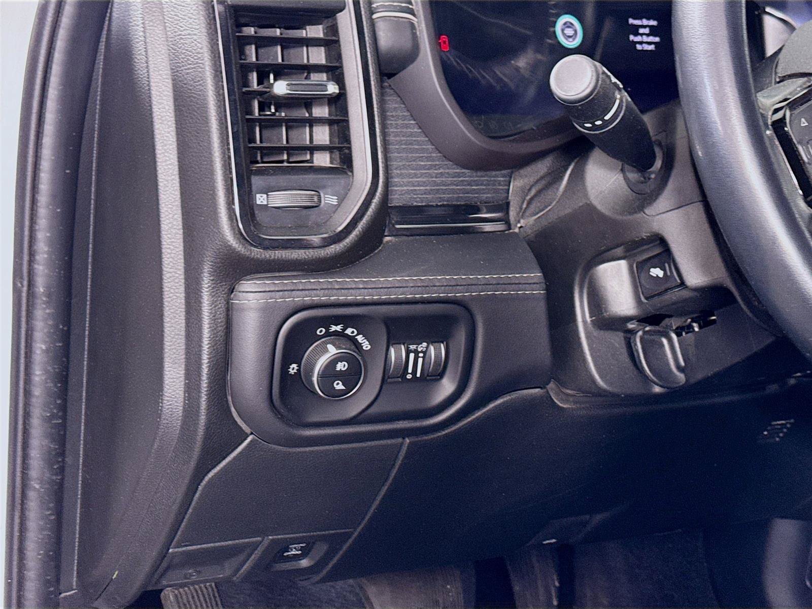 Used 2023 RAM 3500 Limited AWD/4WD image 4