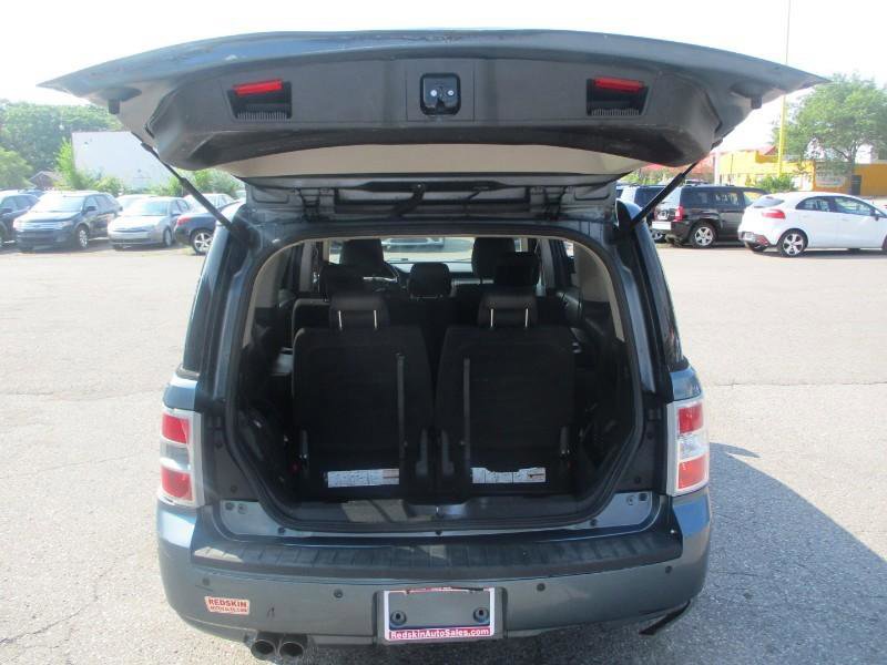 Used 2010 Ford Flex SE image 6