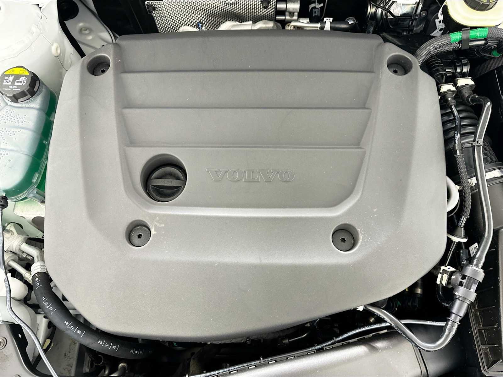 Used 2025 Volvo XC40 B5 Core w/ Protection Package Premier image 28