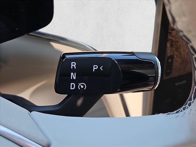 Used 2025 Volvo EX90 Ultra AWD/4WD image 17