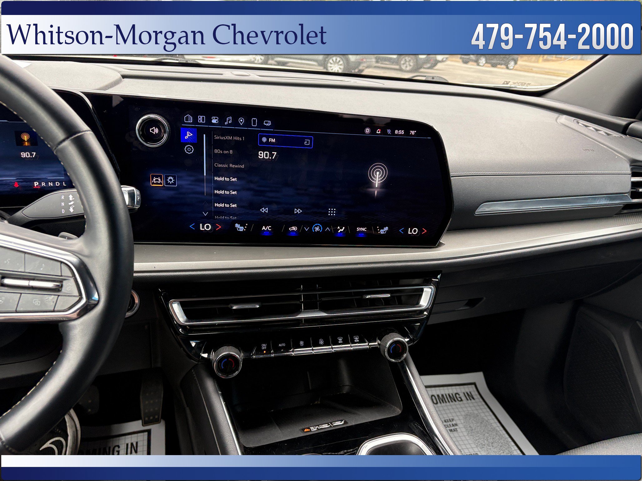 Used 2025 Chevrolet Traverse LT FWD image 21