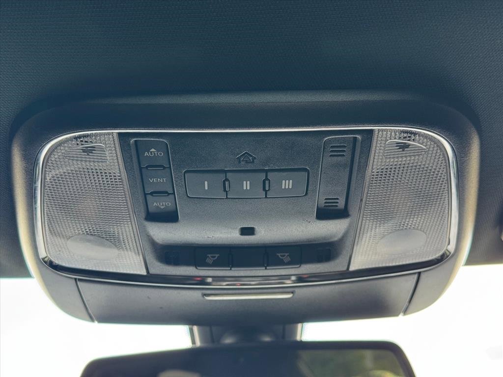 Used 2023 Dodge Charger R/T w/ Plus Group image 20