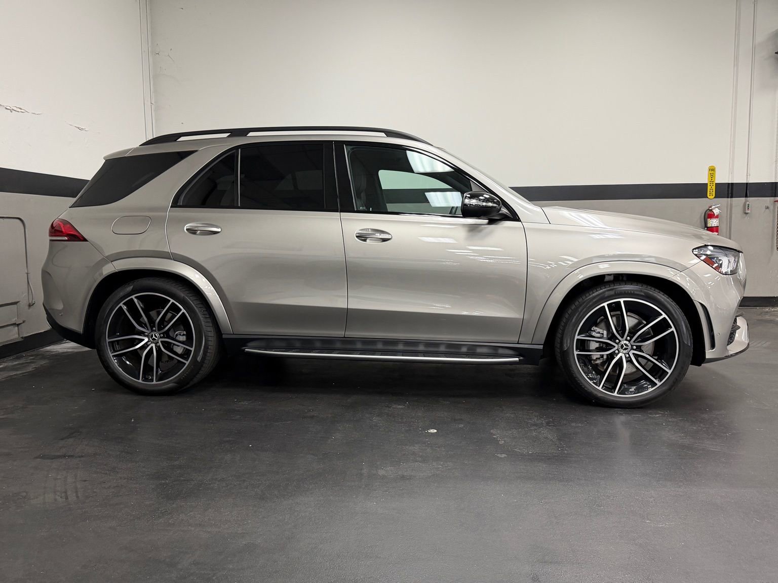 Certified 2023 Mercedes-Benz GLE 450 4MATIC image 5