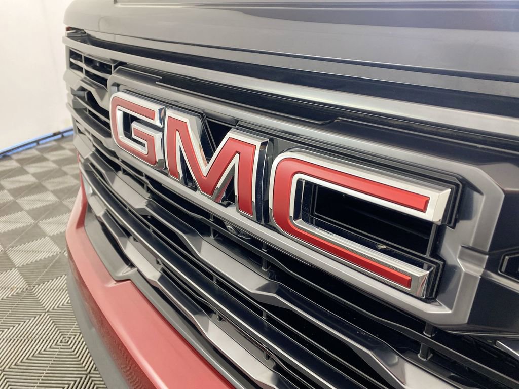 New 2025 GMC Acadia AT4 w/ LPO, Floor Liner Package image 33