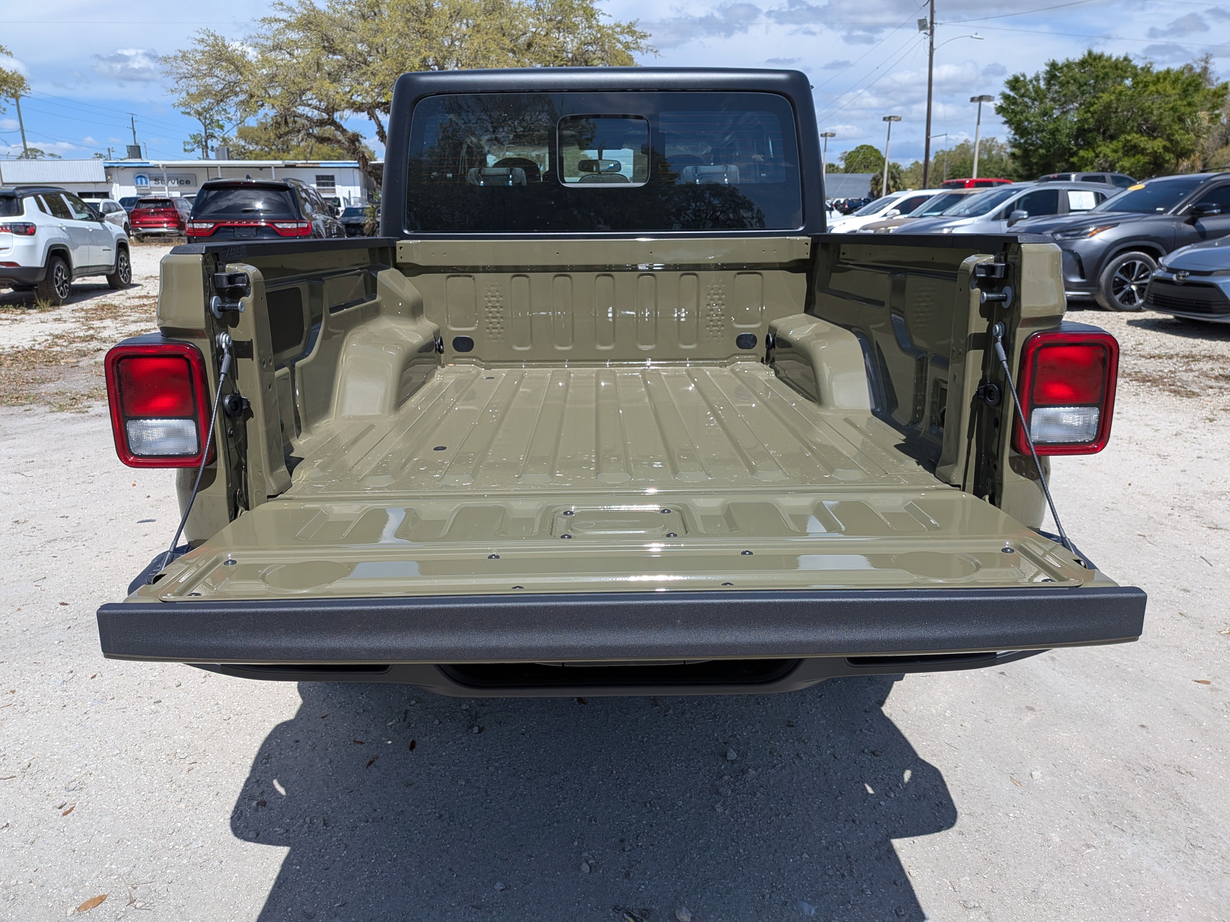 New 2026 Jeep Gladiator Sport AWD/4WD image 12