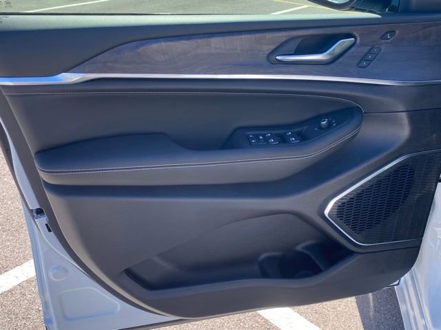 New 2025 Jeep Grand Cherokee Overland w/ Adv Protech Group III image 12