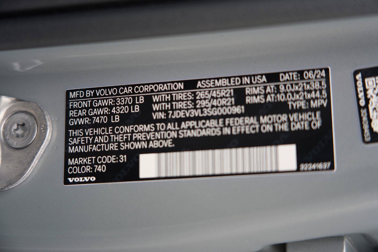 Used 2025 Volvo EX90 Ultra AWD/4WD image 47