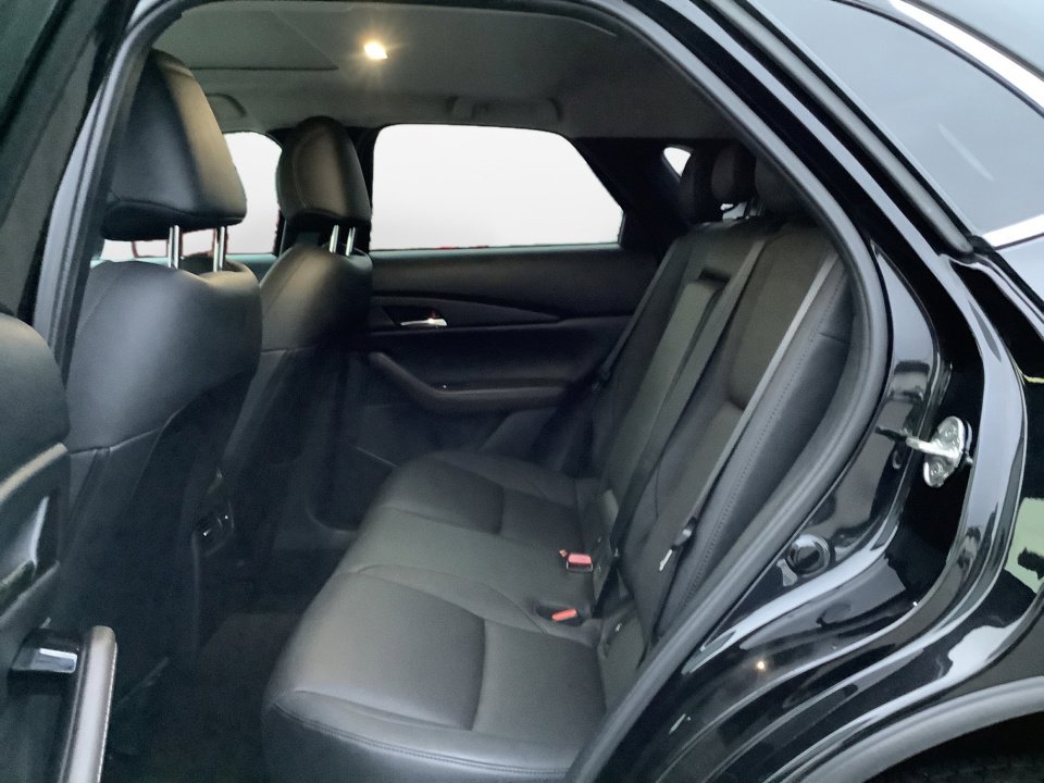 Used 2022 MAZDA CX-30 AWD 2.5 S w/ Premium Package image 16