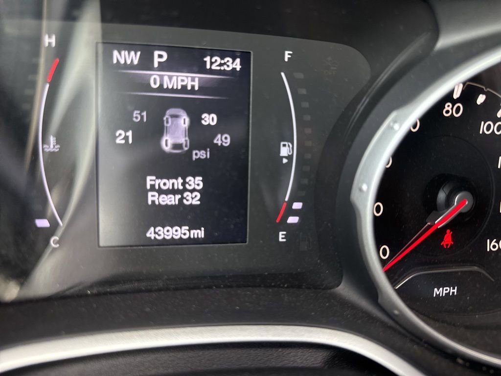 Used 2020 Jeep Compass Latitude image 9