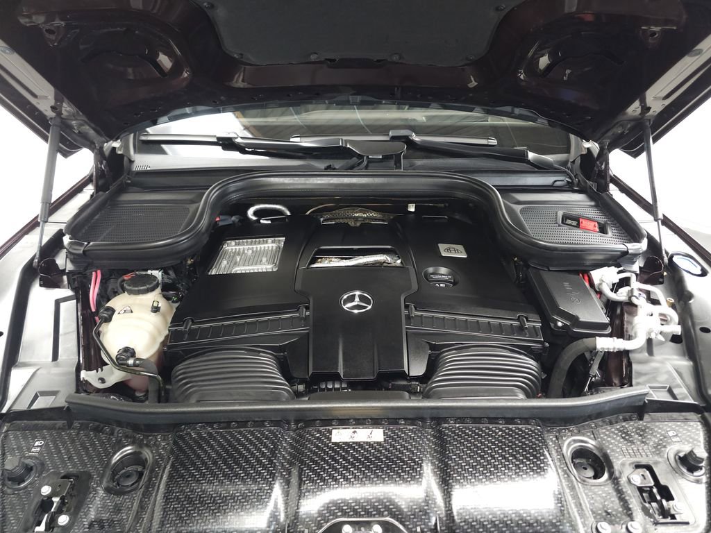 Used 2024 Mercedes-Benz Maybach GLS 600 4MATIC image 37