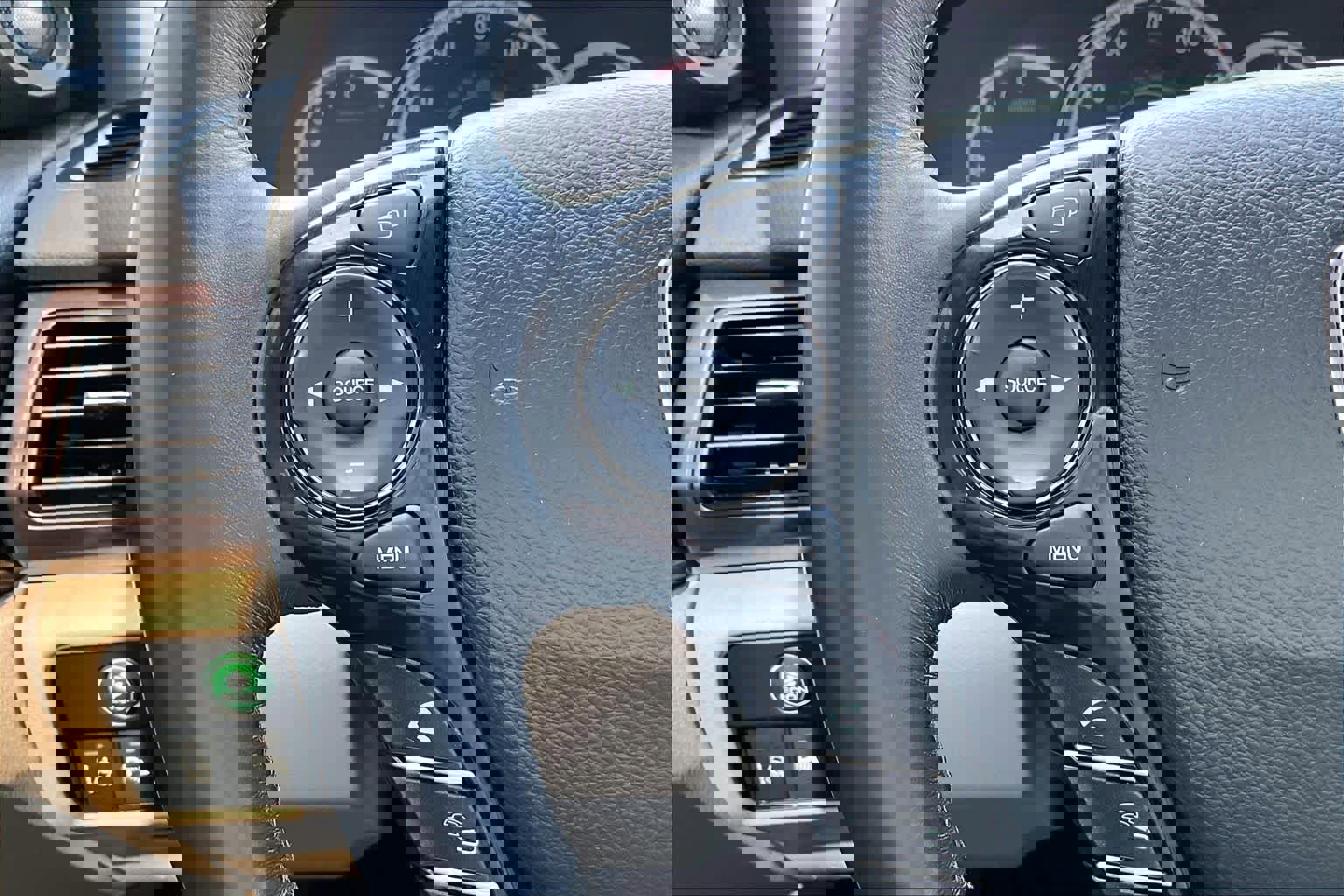 Used 2017 Honda Accord Touring image 21