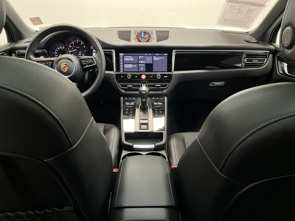 Used 2023 Porsche Macan image 17