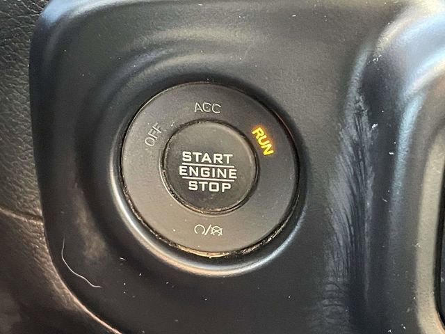 Used 2021 Jeep Wrangler Sport image 28