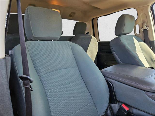 Used 2014 RAM 2500 Tradesman w/ Chrome Appearance Group AWD/4WD image 12