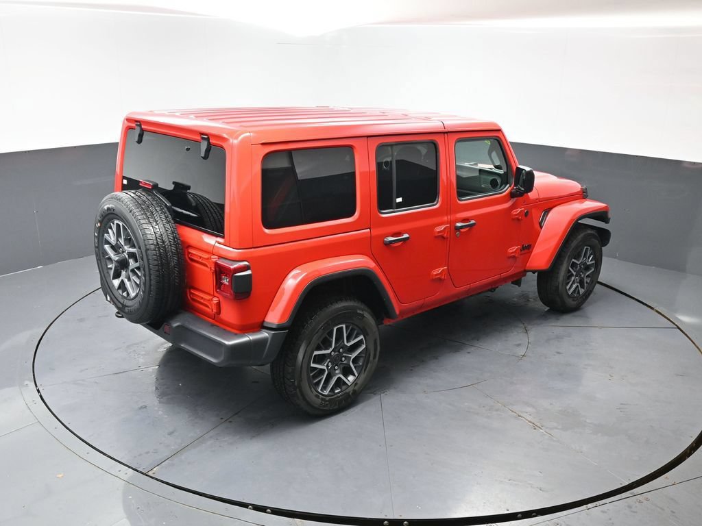 Used 2025 Jeep Wrangler Unlimited Sahara AWD/4WD image 42