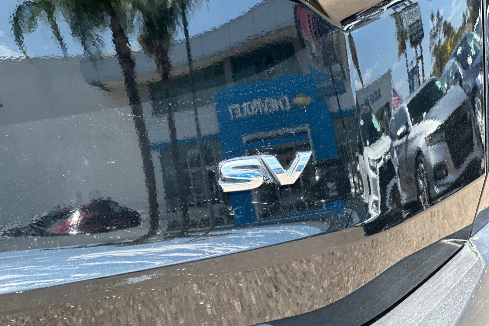 Used 2023 Nissan Rogue SV image 37