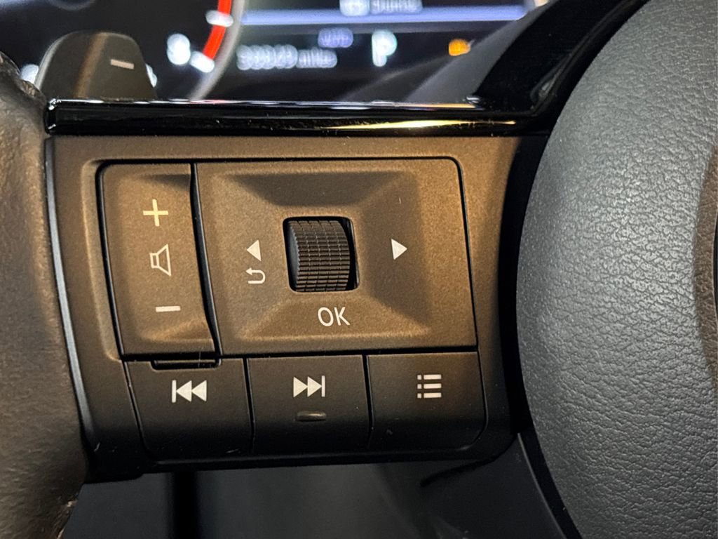 Used 2022 Nissan Rogue SL w/ SL Premium Package image 34