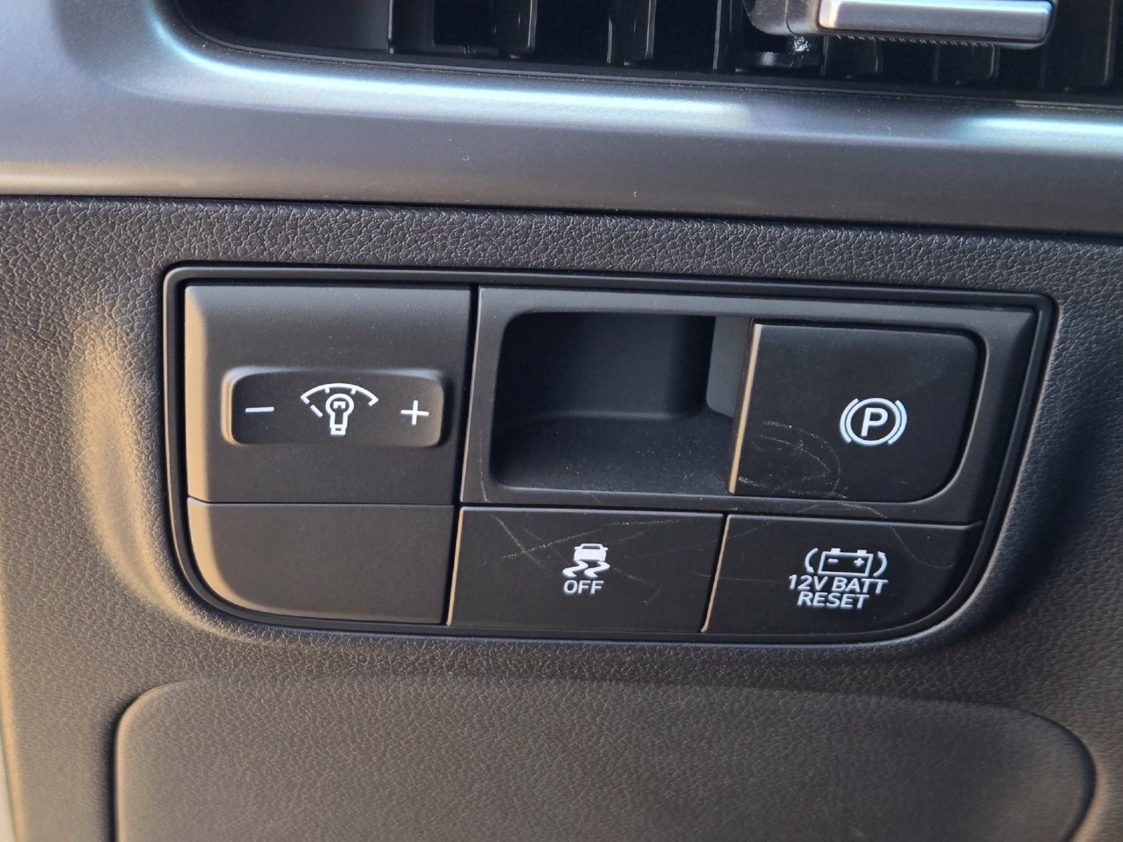 New 2026 Hyundai Tucson Blue SE FWD image 15