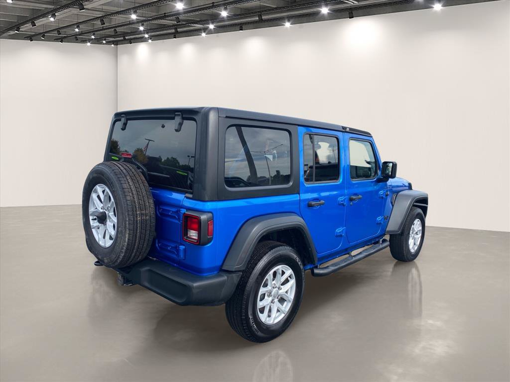 Used 2023 Jeep Wrangler Unlimited Sport AWD/4WD image 7
