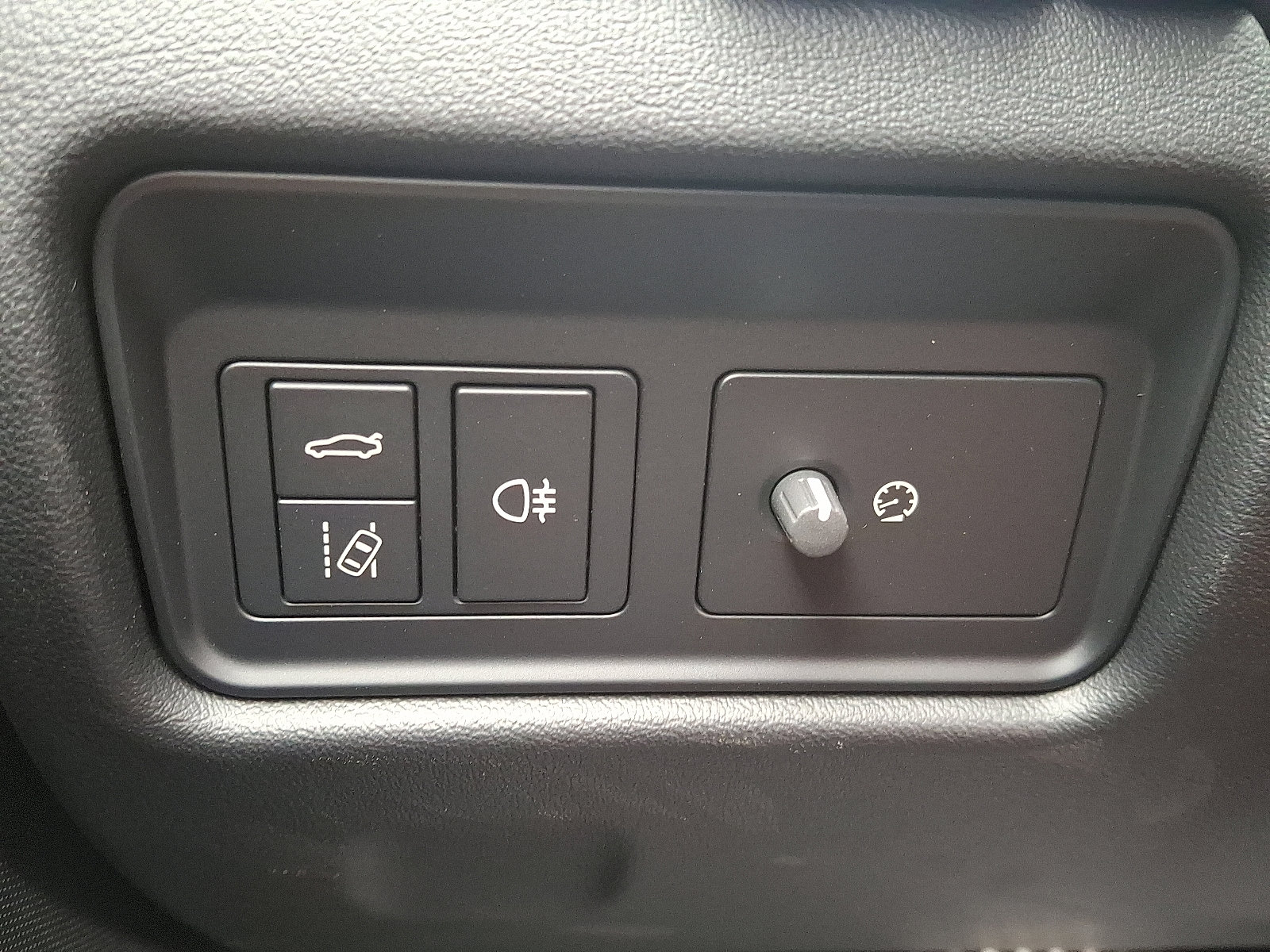 New 2024 Jaguar F-TYPE R image 18