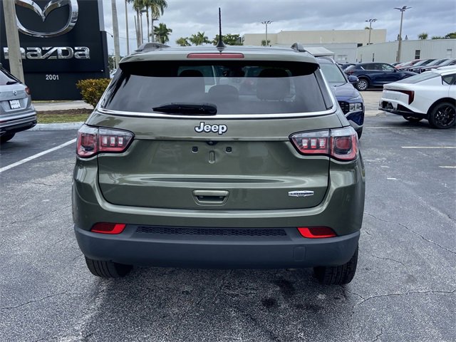 Used 2019 Jeep Compass Latitude image 4