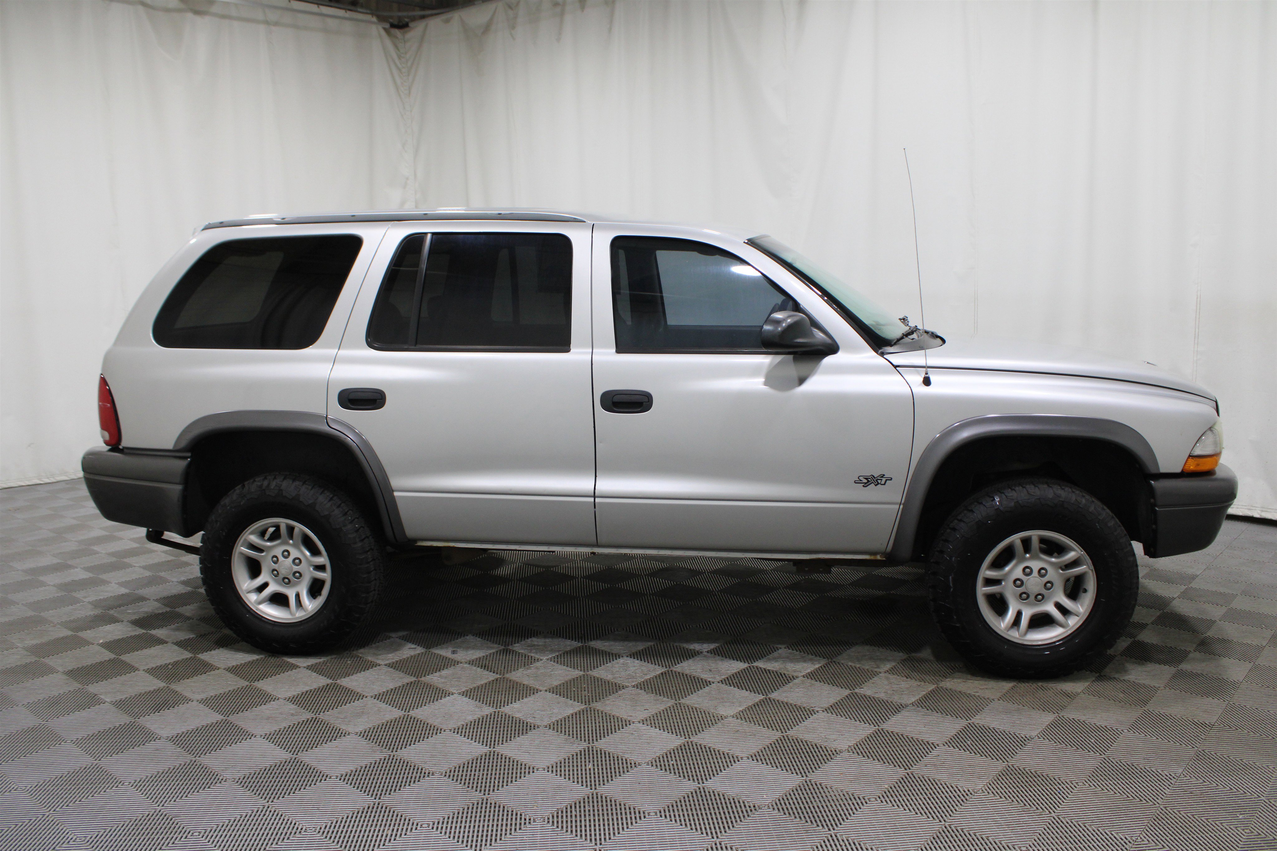 Used 2002 Dodge Durango Sport image 23