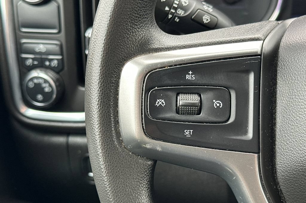 Used 2020 Chevrolet Silverado 1500 LT RWD image 24